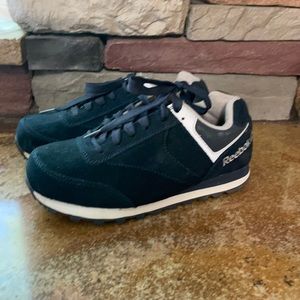 Women’s steel toe size 7.5 wide Reebok